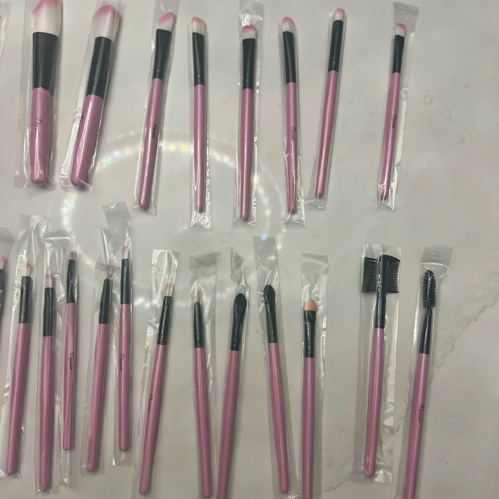 New Pink Makeup Brush Set 32 Piece